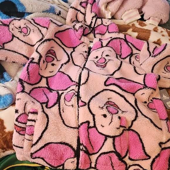 Disney Piglet Fleece Jacket NWT Size M - Picture 1 of 5